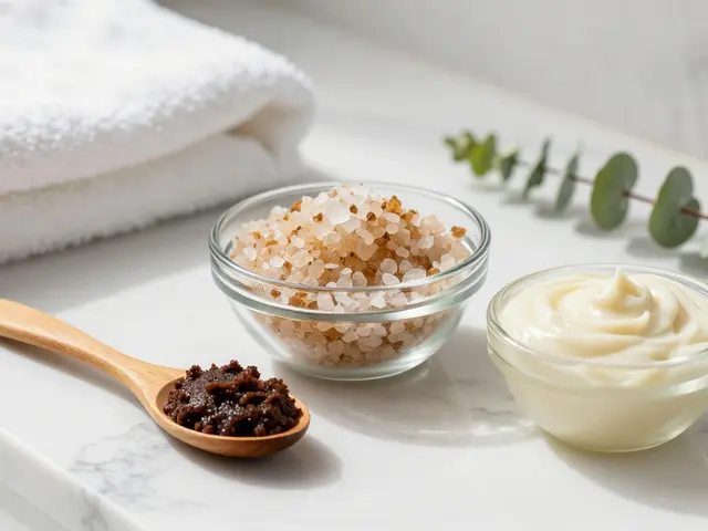 Na co je dobrý tělový peeling? Efekty, typy a správné použití