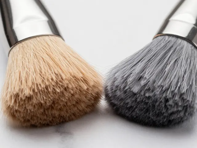 Jak vybrat štětec na make-up: Kompletní průvodce pro dokonalý vzhled